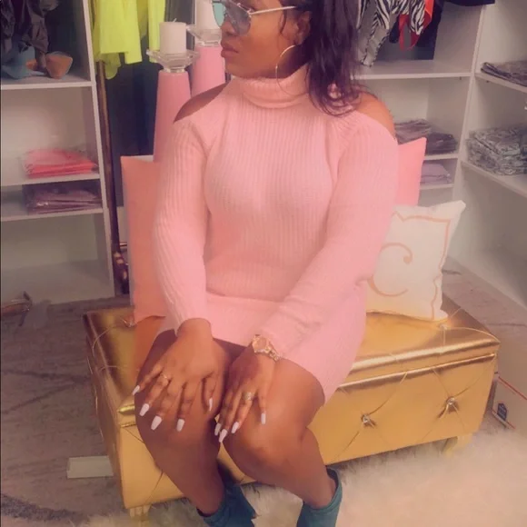 (Plus) Super Cute Sweater Dress💕 - Picture 3 of 3